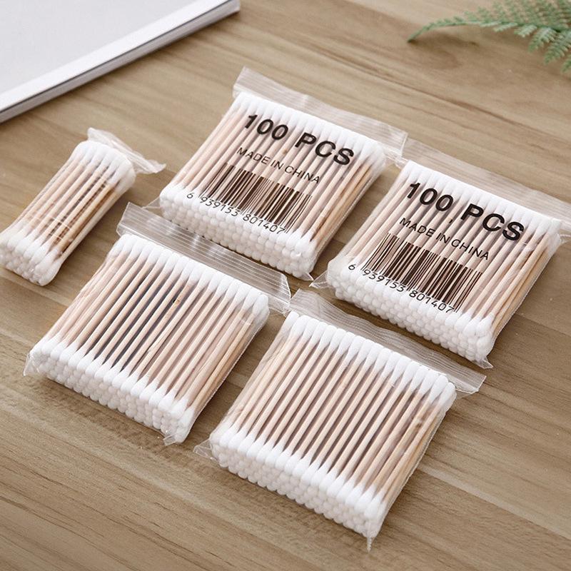 Pack of 100 Disposable Double-Headed Cotton Swabs for Ear Cleaning and Makeup Removal