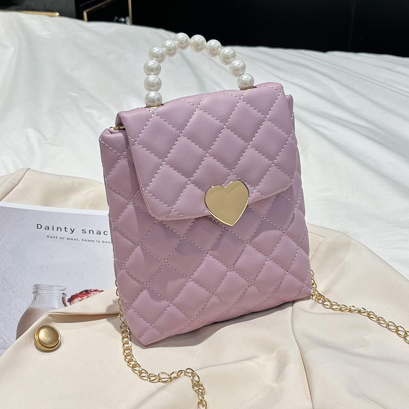 

Стеганая вертикальная сумка для телефона с деталями из жемчуга в корейском японском стиле розовый