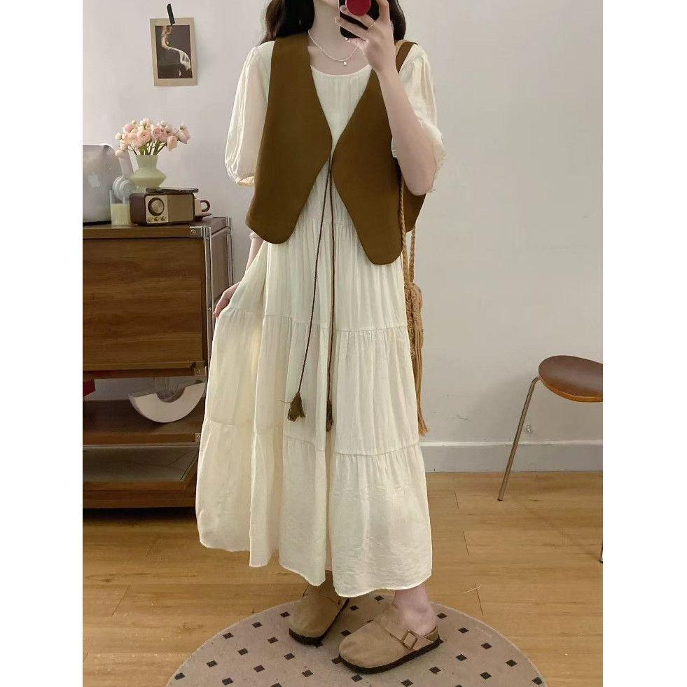 

Plus Size French-Style Sleeveless Vest & Short Sleeve Dress Two-Piece Set S (up to 47.5 kg)