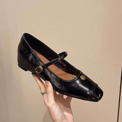 Pantofi – Pantofi