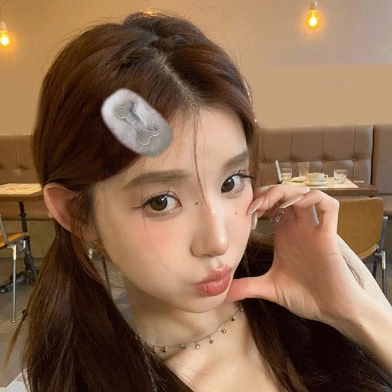 Unique Bone Hairpin Y2K Cute Hair Clip Plush Dog Bone Shape Hair Barrettes Fun Hair Clips Brooch Halloween Jewelry Gift