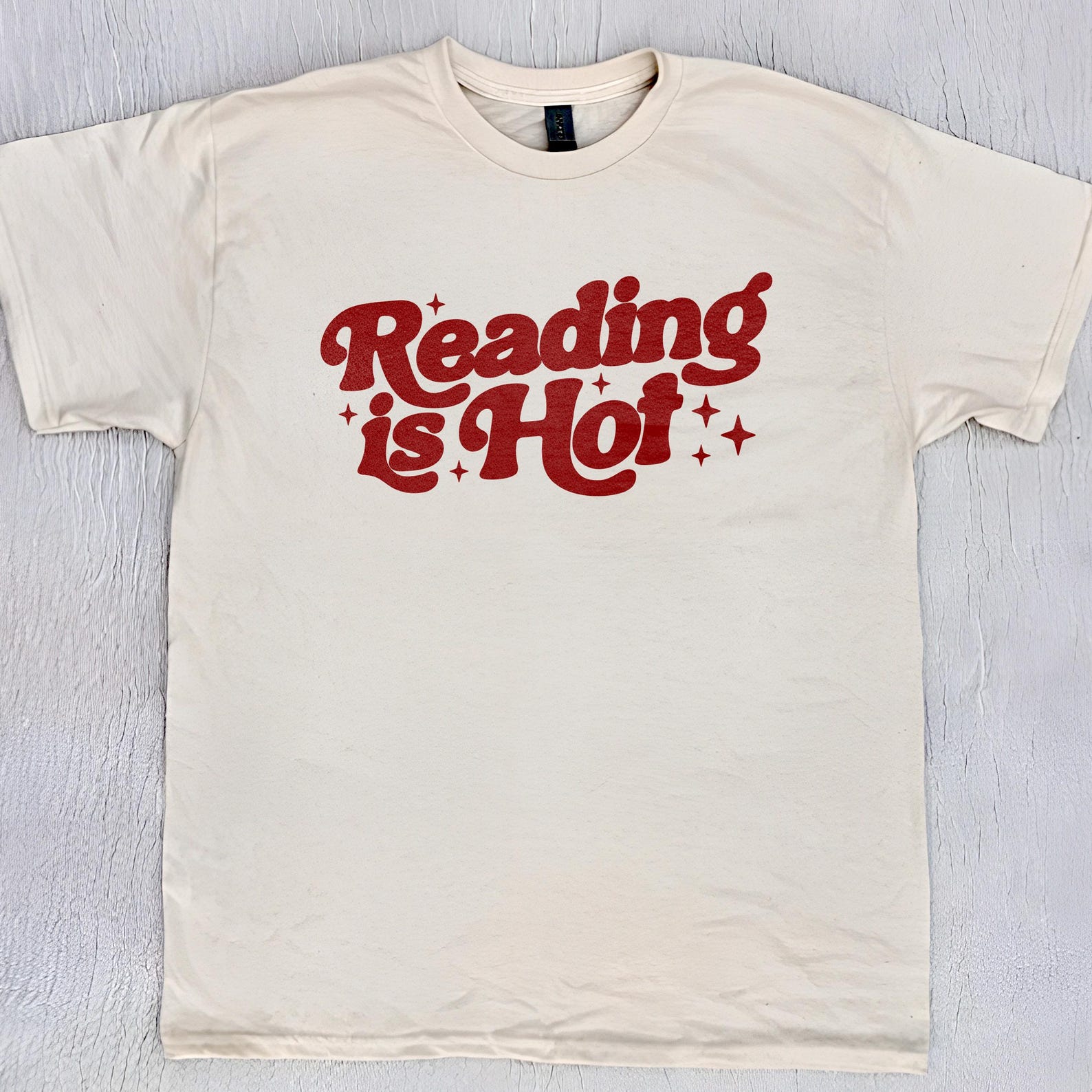 Reading Is Hot - Y2k T-Shirt, Iconic Slogan T-shirt, 90s Aesthetic Retro Meme Vintage Book Girl Summer T-Shirt S