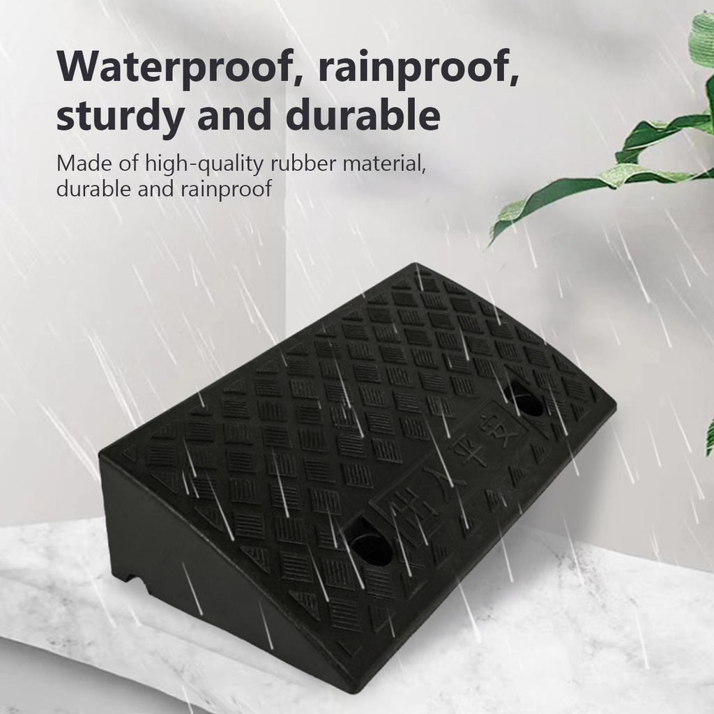 Portable Car Threshold Ramp Plastic Curb Ramp With Textured Surface 13CM Height for Automobile Motorcycle Wheelchair Shockabsorb