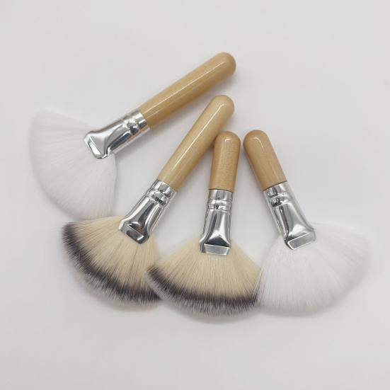 4Pcs Facial Fan Brush Wooden Handle Women Makeup Brush Soft Fluffy Bristles Esthetician Facial Mud Clay Applicator Brush Tools