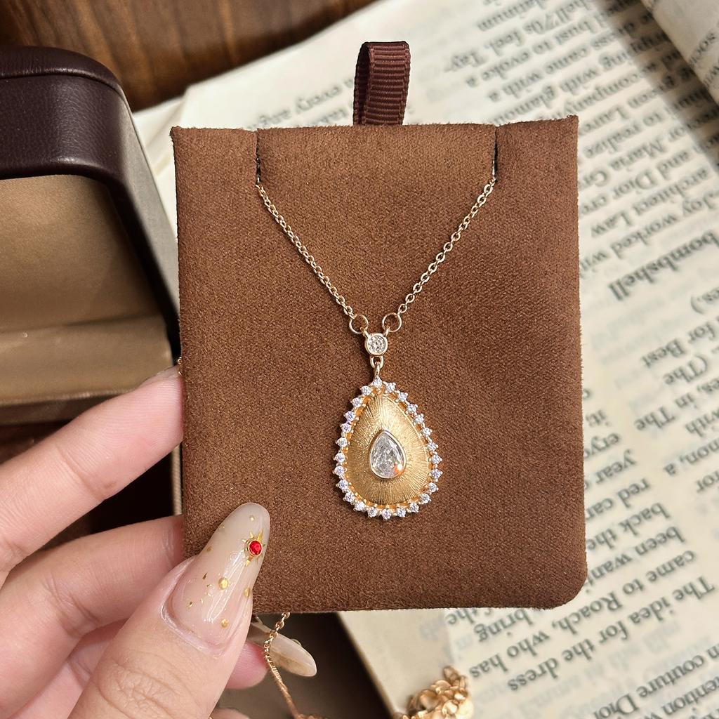 Italian brushed craft weave engraved gold water drop necklace retro French lace engraved diamond necklace