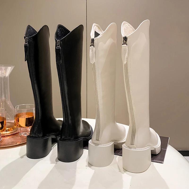 Обувь для женщин 2024Новая мода остроносые толстые каблуки женские сапоги до колена — фото 4