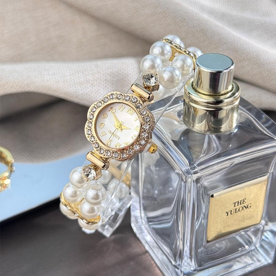 Double Row Imitation Pearl Elastic Elastic Watch Light Luxury Flower Diamond Full Digital Women's Watch