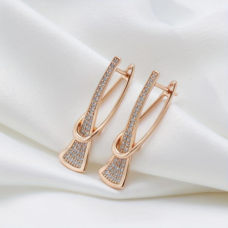 1Pair of Elegant Bohemian Faux Cubic Zirconia Ladies Pendant Earrings - The Perfect Gift for Parties and Everyday Wear