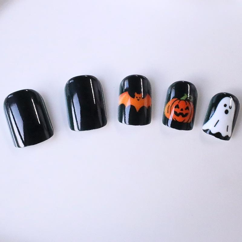 Nail Art Halloween Dark Babes Spider Web Bat Ghost Short Square Wearing Armor
