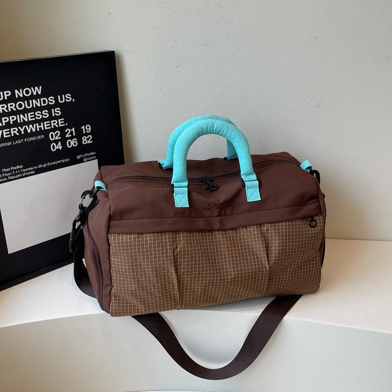 Large Capacity Sports Bag with Dry-Wet Separation for Men & Women - Fitness & Travel Use