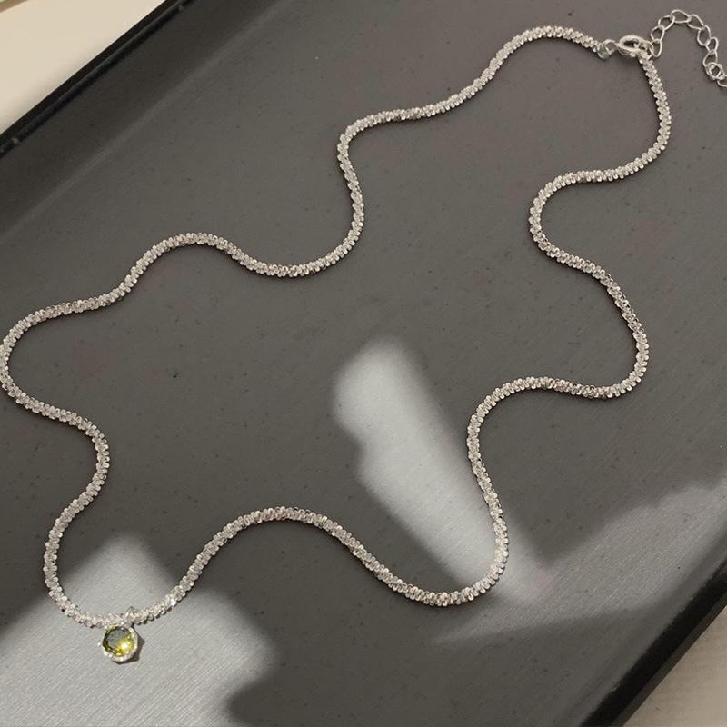 Green Diamond Baby's Breath Necklace - 2025 Trendy, Super Shiny, with a Unique Light Luxury Design.