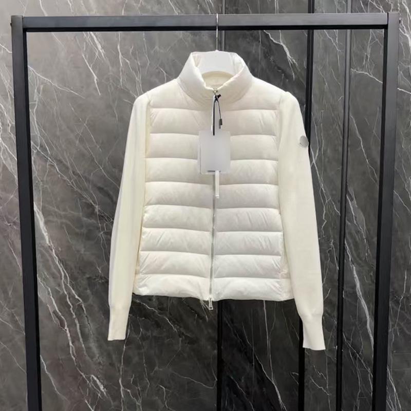 

В наявності: Жіноча пухова куртка з вовняного трикотажу в стилі печворк - Осіння/Зимова Тепла, Приталена та Зручна зі стійкою Medium білий