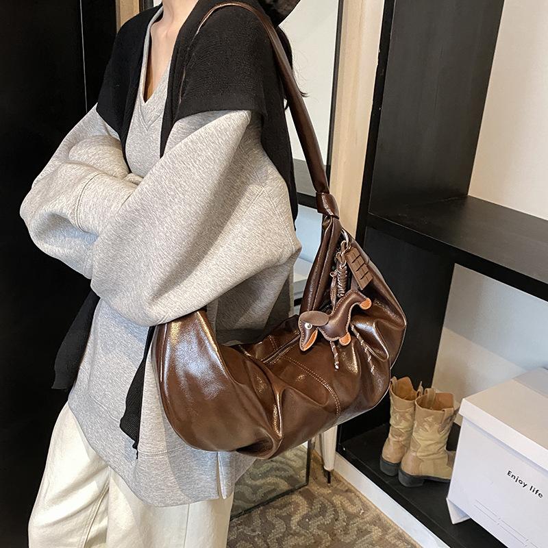 Premium Texture Bag Women'S Large-Capacity Design Pleated Messenger Bag Commuter Dumpling Bag