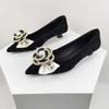 Mode Große Größe 35-42 Neue Beliebte Damen Pumps Mittlerer Absatz Quadratische Spitze Spitze Camellia Blume Pumps Büro Dame Lederschuhe Weiche Sohlen
