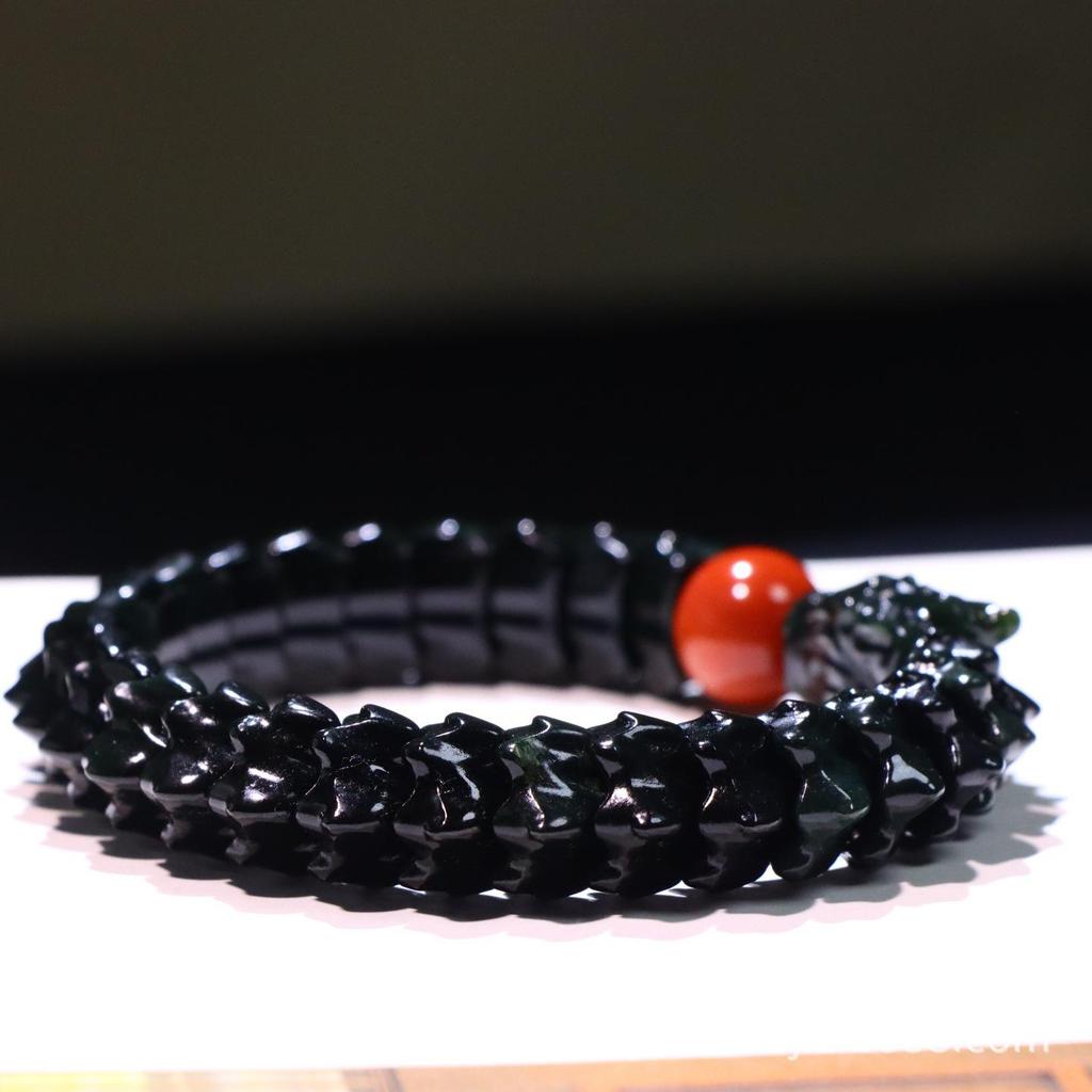 Prachtig Gesneden Jade Draak Armband: Natuurlijke Hetian Groene & Zwarte Schapenvet Jade met Inkt Jade Accenten