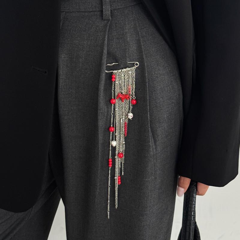 Broches à Chaîne à Longues Franges Exagérées Pendentif Perlé pour Femmes Chaîne Multi-Couches Épingle Fixe Multifonctionnelle Décoration pour Pantalons Vêtements
