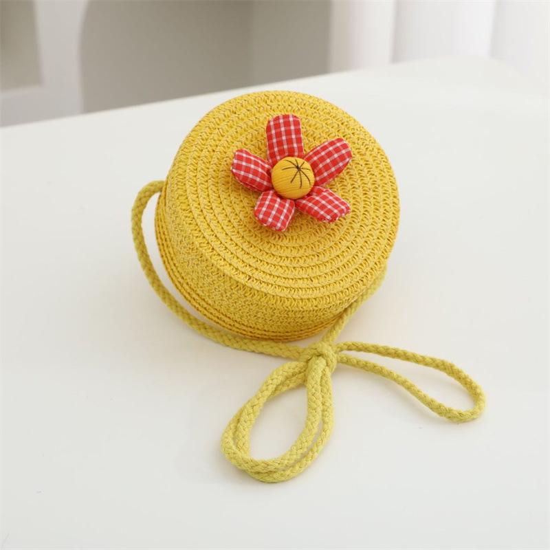 Children's Straw Woven Crossbody Bag - Small Girl's Phone and Coin Purse for Summer Outings and Seaside Trips