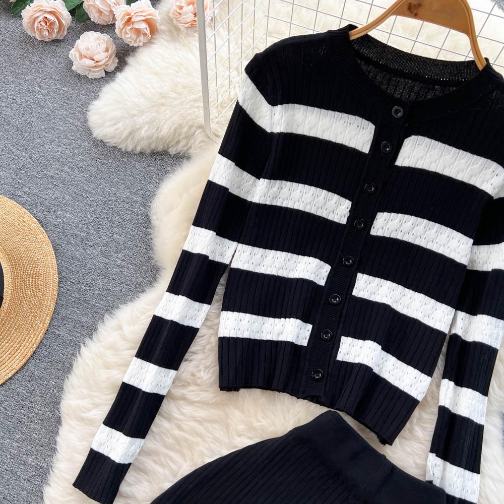 Autumn And Winter Korean Version Of The Collision Color Stripes Hollow Knitted Cardigan Plus Half-Body Skirt Two-Piece Set