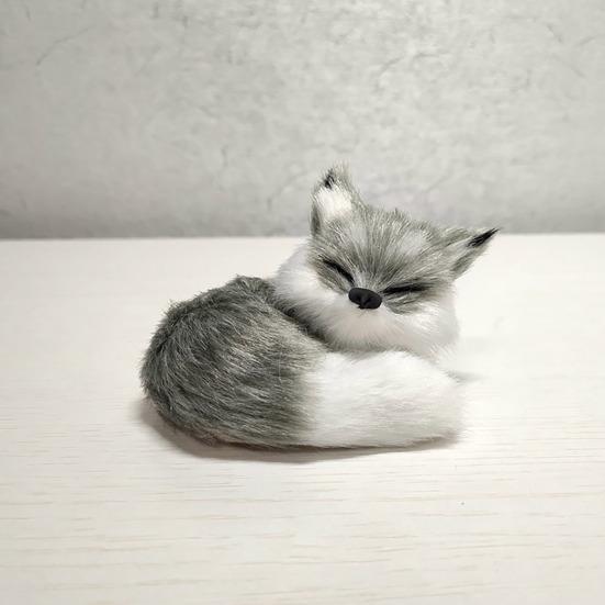 Simulated Fox Model Realistic Artificial Fur Sleeping Fox Figurine Mini Animal Statue Home Office Decoration Ornament Animal Lovers Gift