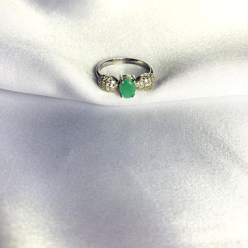 Silver Ring with Natural Emerald 1.315ct (2058335) 2.83 Gr. 925 Samples