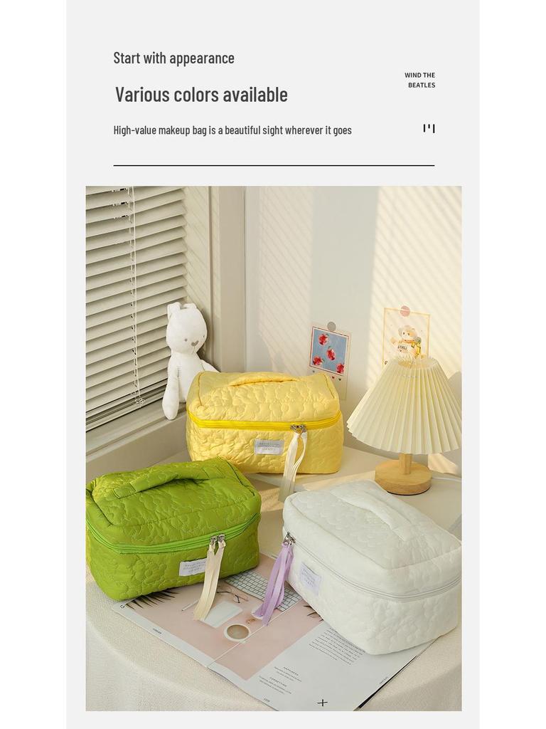 Cloud Makeup Bag: Portable Soft Travel Organizer with Large Capacity, Fluffy Design, Perfect for Makeup or Pencil Storage