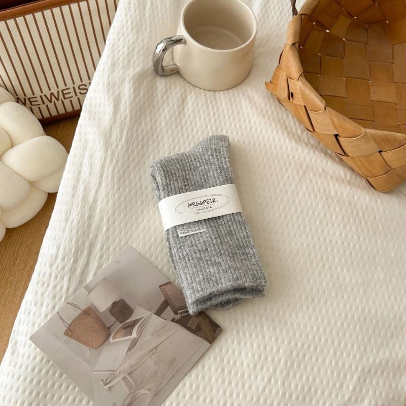 Female Autumn and Winter Thick Solid Color Thin Draw Outside Wear Wool In The Tube Pile Socks