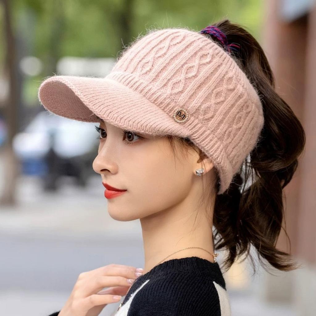Autumn and Winter Warm Hollow Top Hat, Thickened and Can Tie A Ponytail To Prevent Cold, Ear Protection Knitted Hat, Fashionable Duckbill Hat