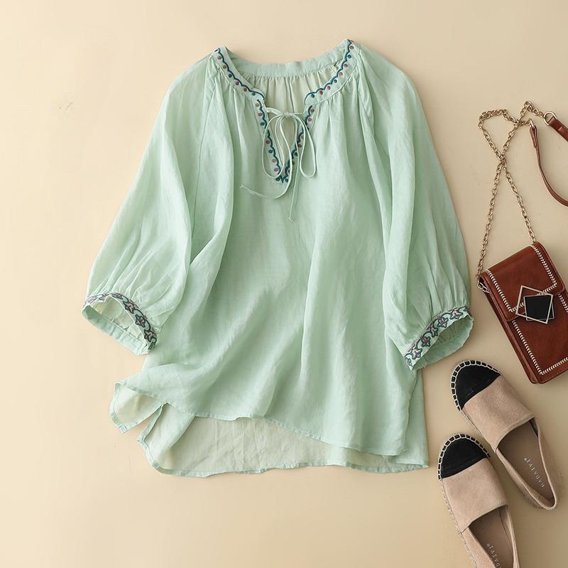 New Embroidered V-neck Summer Women Blosue Short Sleeve Loose T-shirt Ladies Sweet Solid Color Lace-up Shirts Office Clothing