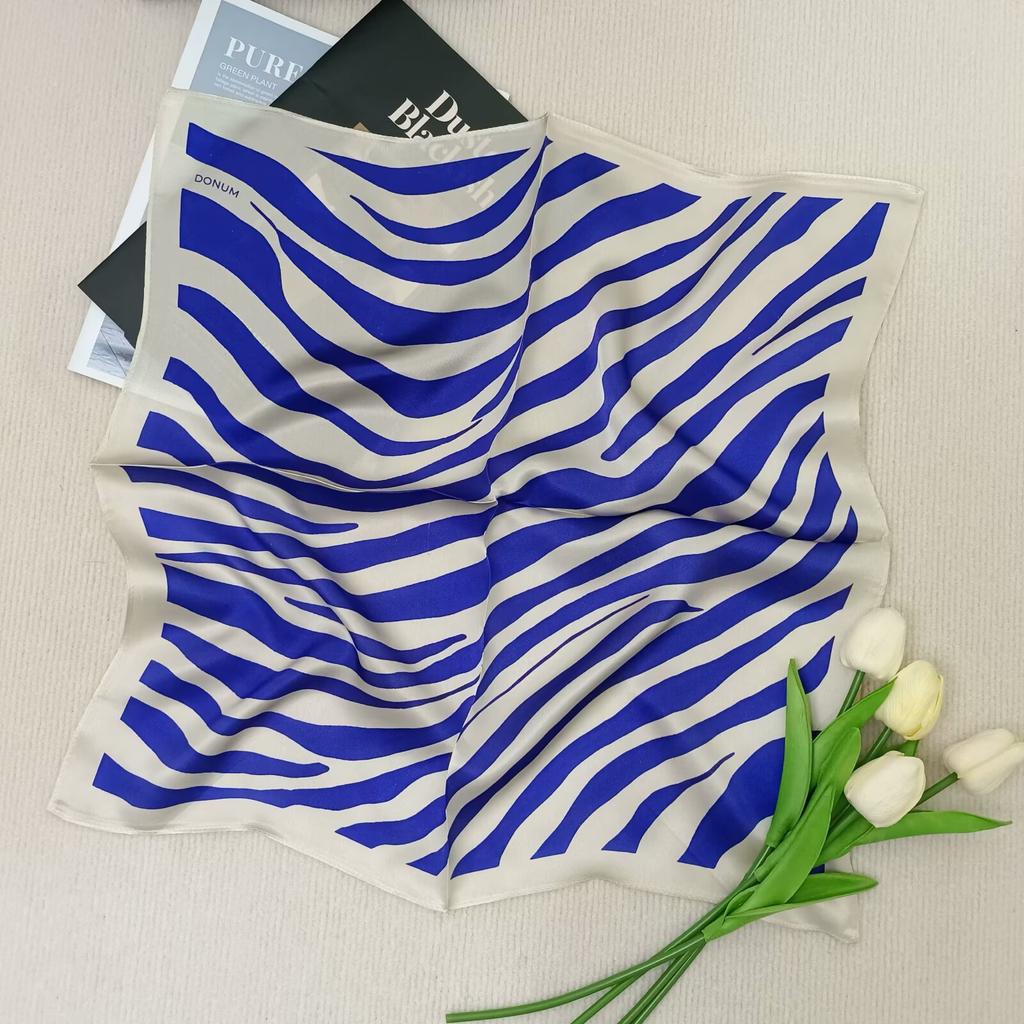 53Cm Pony Pattern Scarf Women Spring And Summer Thin Silk Square Scarf Fashionable And Versatile Bag Packaging Decoration Scarfs