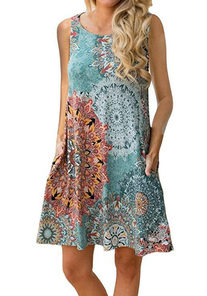 2020 Sleeveless European-American Floral Pocket Beach Dress