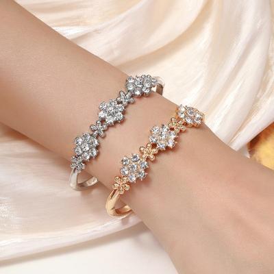 Elegantní Dámský Náramek s Květinovým Vkládaným Diamantem - Lehký Luxusní Evropský & Americký Styl