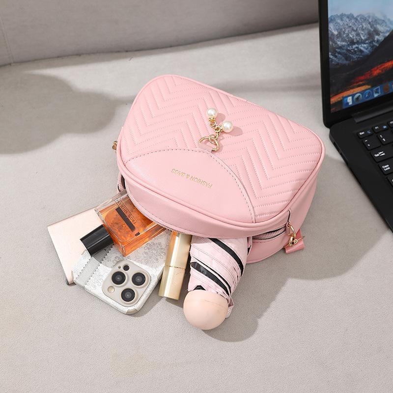 Fashion women's bag new wavy embroidery thread fashion shell bag pearl shoulder messenger bag one piece