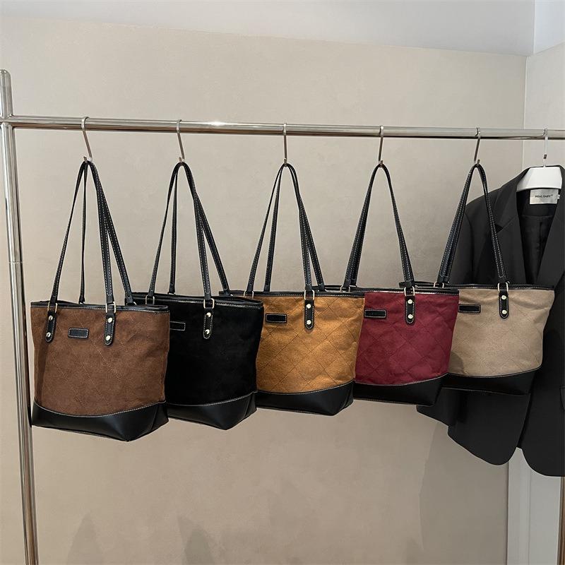Large capacity commuter simple tote bag autumn new fashion diamond handbag retro splicing shoulder bag