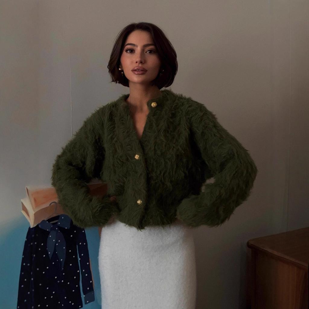 Women's Crew Neck Cardigans Button Up Long Sleeve Chunky Knit Casual Winter Fall Sweater Coats Fuzzy Cardigan Sweater Slouchy Knit Sweaters for Women