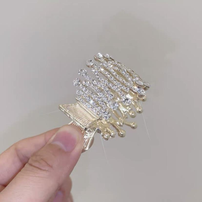 Korean Pearl Crystal Claws Clips Women Geometric Claw Girls Clamps Crab Headband Hairpin Fashion Hair Accessories