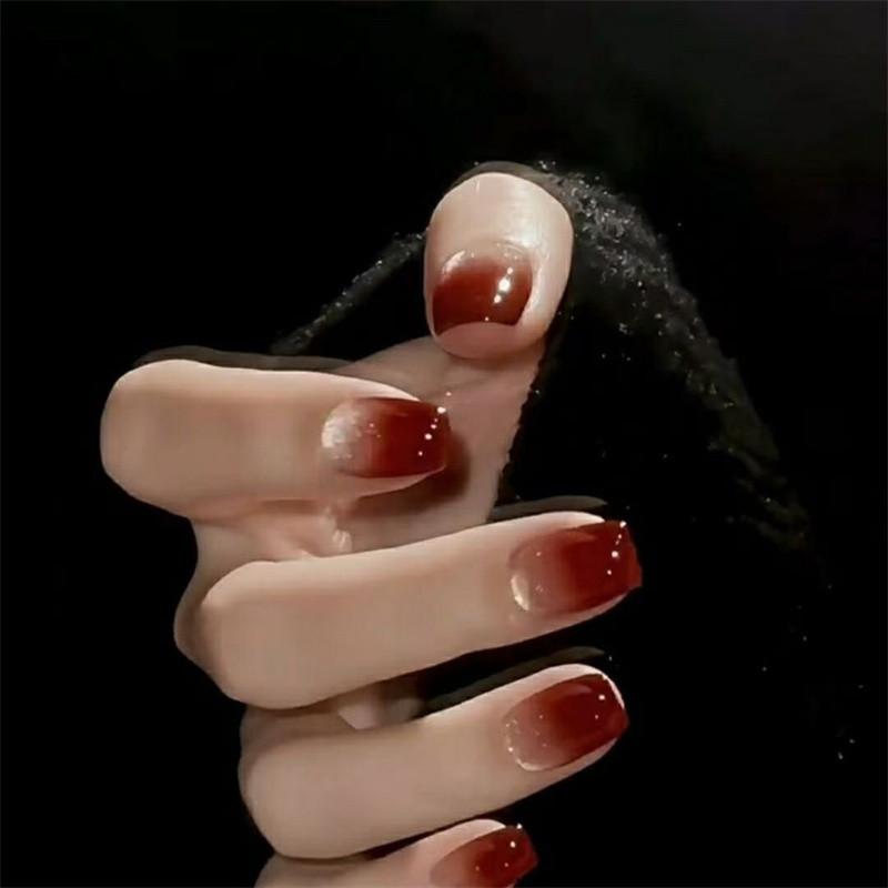 30 Pieces of Wearing Armor Short Armor Burst Cat Eyes Sparkling Wine Red Gradient Beauty Bride Getting Married Girl