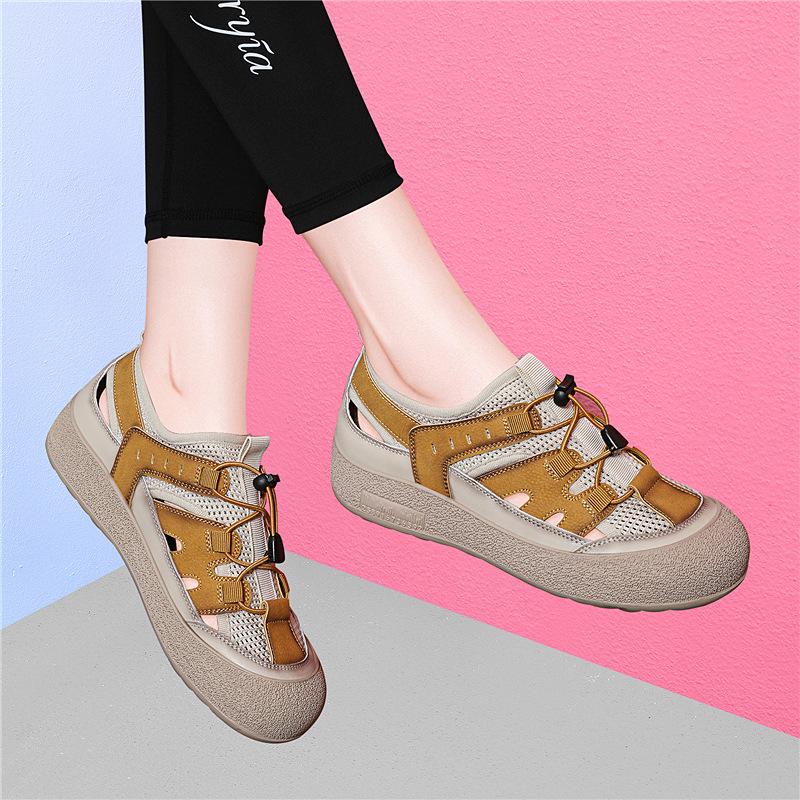 

Кожа с пятнами новые сандалии женские летние дышащие полые уличные повседневные пляжные туфли нескользящие мягкое дно с отверстиями женская обувь 35