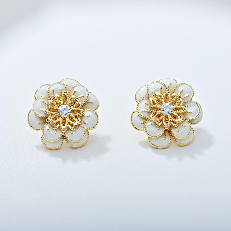 

Высококачественные серьги-пусеты из ангорской красной розы и камелии с серебряным покрытием - Европейская и американская мода