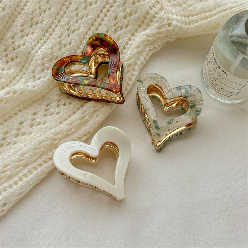 Korean Vintage Heart Hair Clip – Women's Chic Shark Clip for Volume and Updos