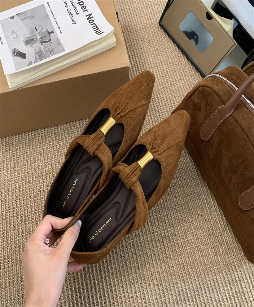 2025 Korean Version of Fashion Versatile Temperament Small Leather Shoes Autumn New Daily Commuter Shoes