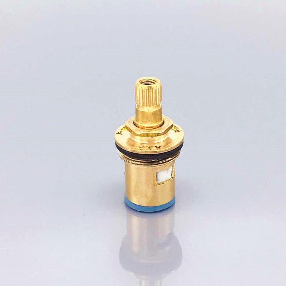 1 Universal Replacement Tap Valves Brass Ceramic Disc Cartridge Inner Faucet Valve for Bathroom, Clockwise or Anti-clockwise