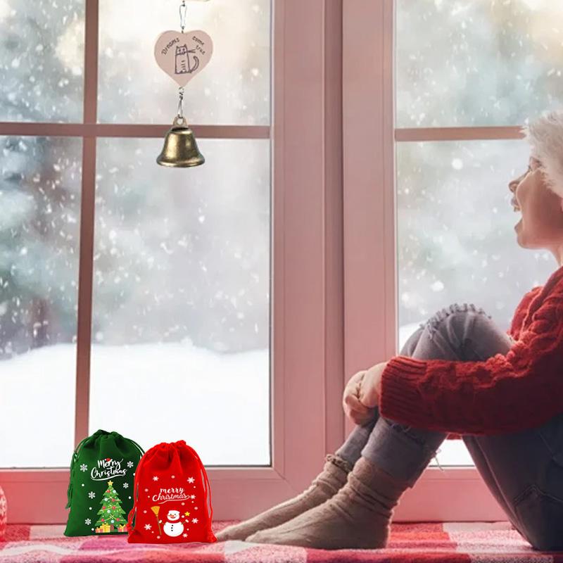 6/8/12Pcs Drawstring Gift Bags Red Green Cartoon Patterned 2025 Packaging Bags For Party Favors Velvet Christmas Candy Bag