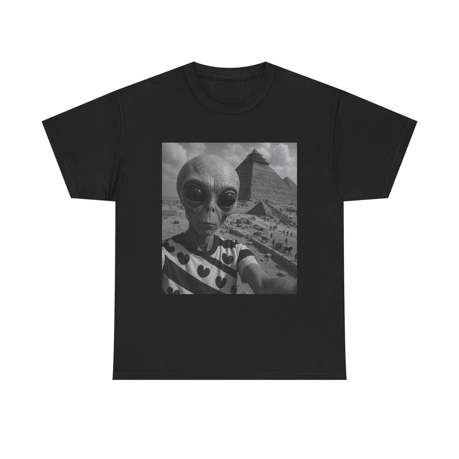 Alien Selfie Funny Graphic T Shirt Unisex Heavy Cotton Tee XL