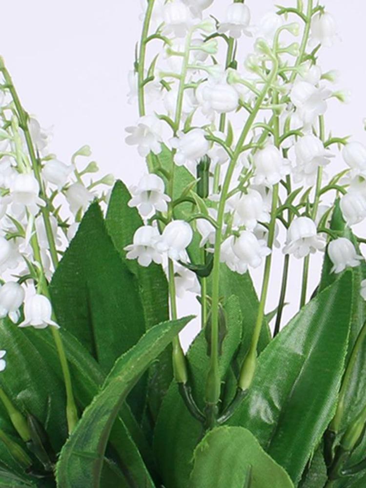 2 Pcs Artificial Plants Campanula Flowers Fake Plants Plastic Flower Artificial Grass for Home Garden Outdoor Desktop Decoration