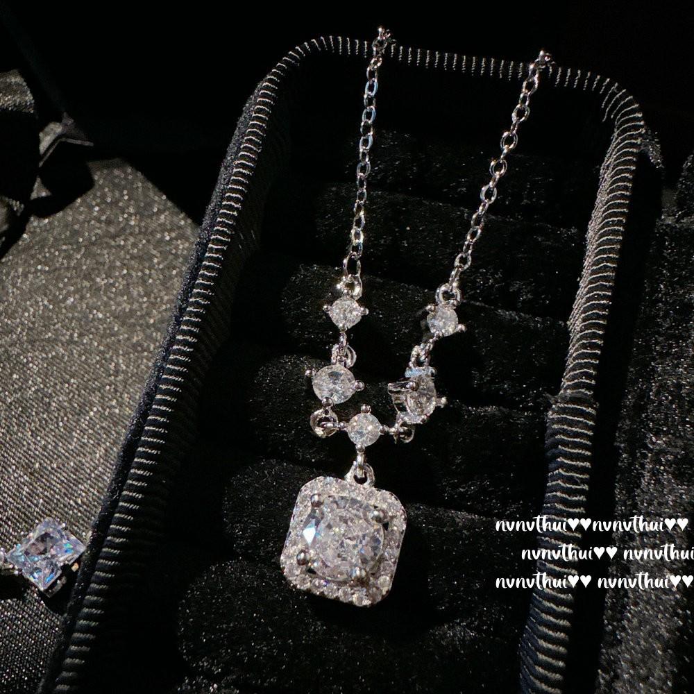 

Bright Sugar Cube Geometric Gemstone Bracelet, Sparkling, 18K Gold-Plated, Meteor Teardrop Zircon Necklace, Butterfly.