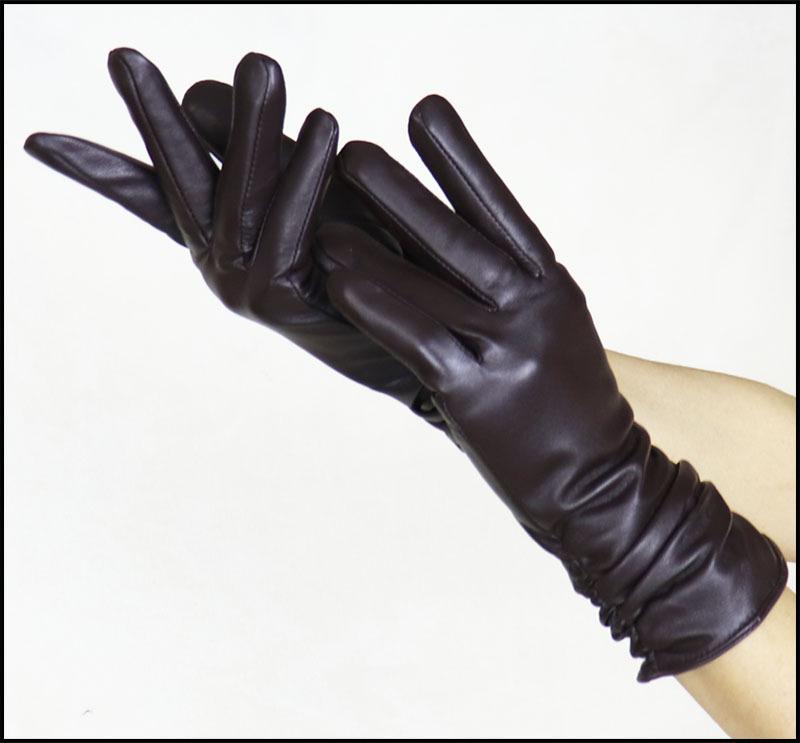 High-end Women's Long Black Leather Gloves - Touchscreen, Warm, Plus Velvet, for Autumn/Winter