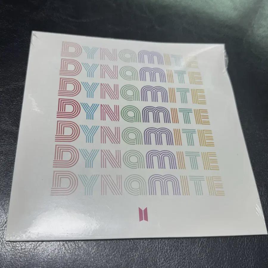 

BTS Пластинка Dynamite Vinyl продается нераспечатанной~