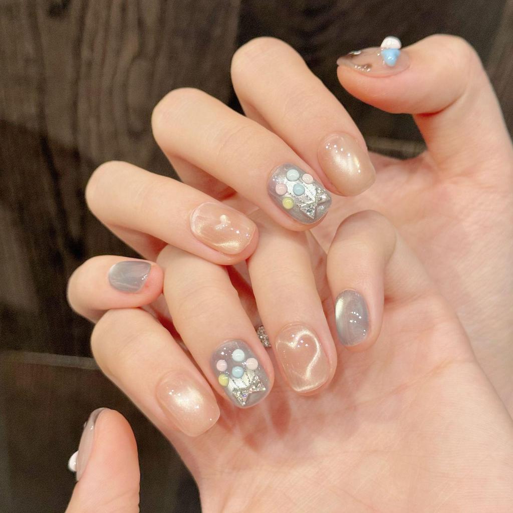 Yihe Cute Heart Cat Eye Kitten Nail Set - Short Handmade Party Nails