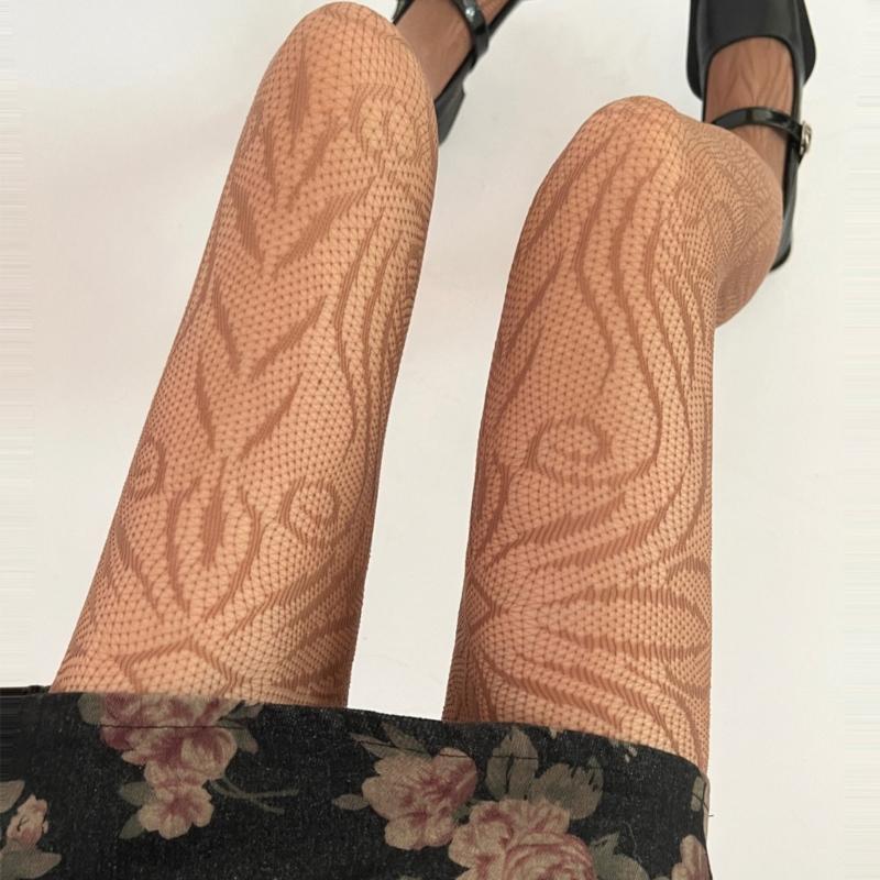 Women Vintage Hollowed Fishnet Pantyhose Stockings Japanese Aesthetic Exotic Geometric Patterned Mesh Tights Leggings