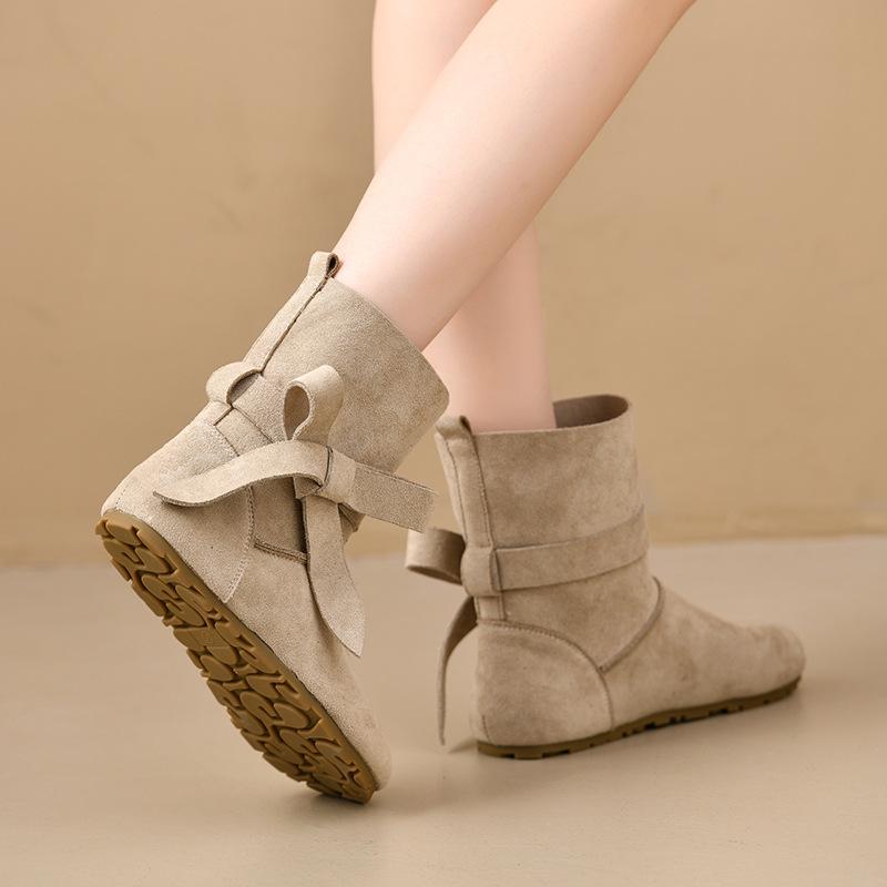Retro lace-up round head soft bottom short tube women's autumn and winter new flat-bottomed pleated short boots